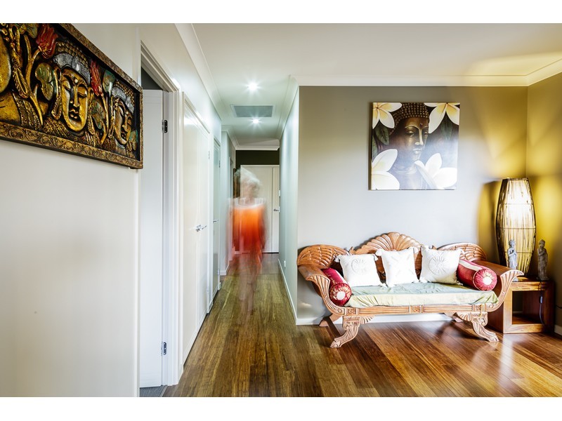 6 Swivel Court, Birtinya QLD 4575