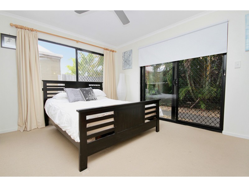 21 Sanibel Court, Kawana Island QLD 4575