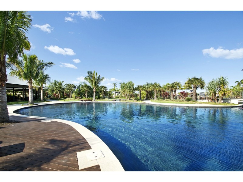 8/57 Grand Parade, Kawana Island QLD 4575