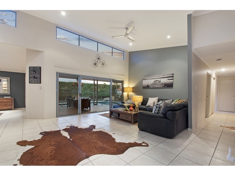7 Abaco Street, Kawana Island QLD 4575