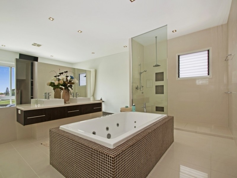 11 Antigua Court, Parrearra QLD 4575