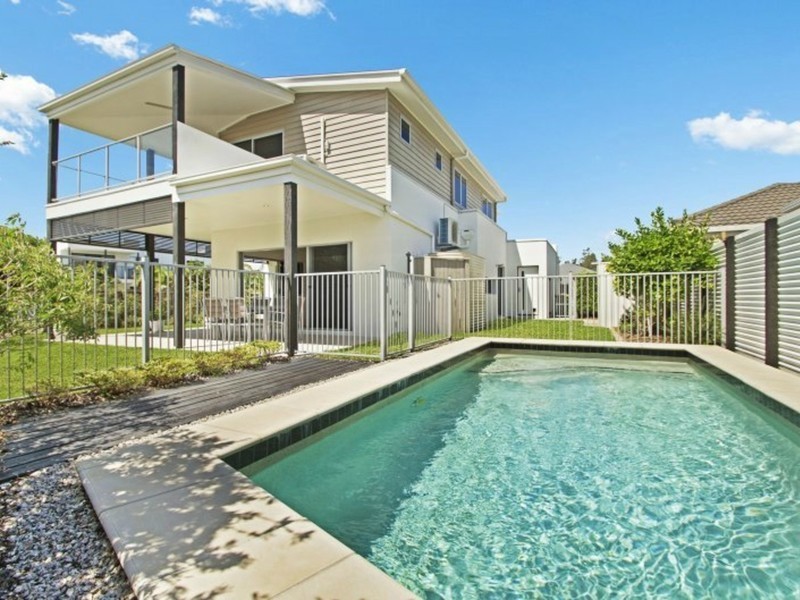 1 Panama Court, Kawana Island QLD 4575