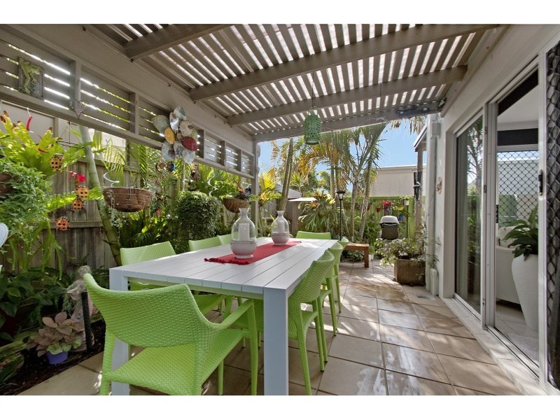 21 Barbuda Circuit, Kawana Island QLD 4575