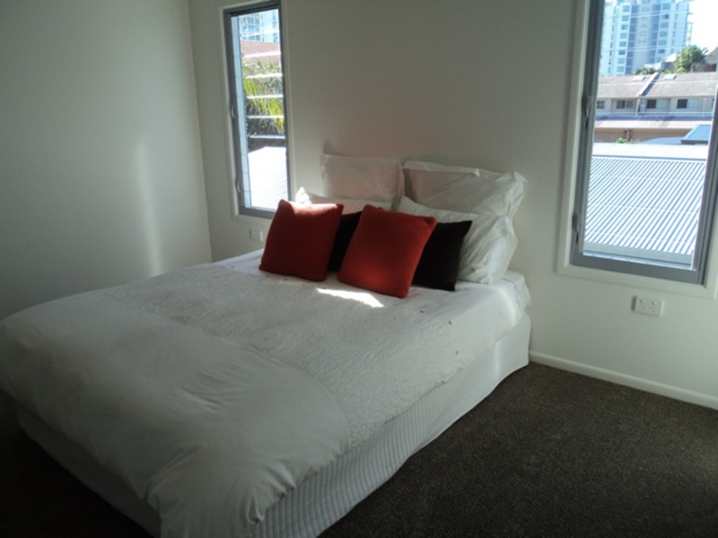 1/14 Richards Street, Maroochydore QLD 4558