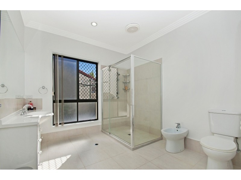 2 Corfu Street, Kawana Island QLD 4575