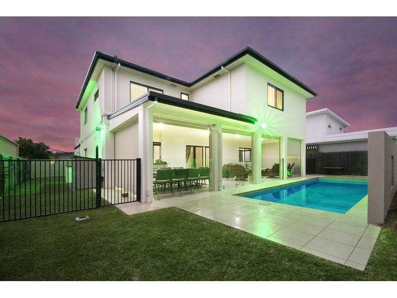 10 Abaco Street, Kawana Island QLD 4575