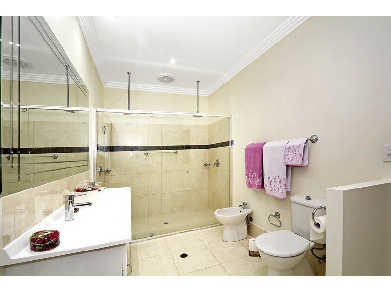 10 Abaco Street, Kawana Island QLD 4575