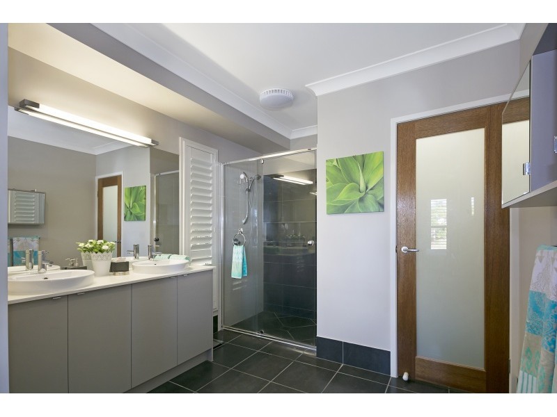 4 Pangali Circuit, Birtinya QLD 4575