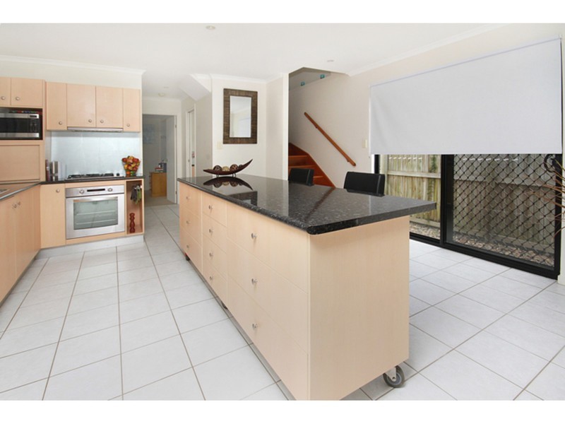 21 Sanibel Court, Kawana Island QLD 4575