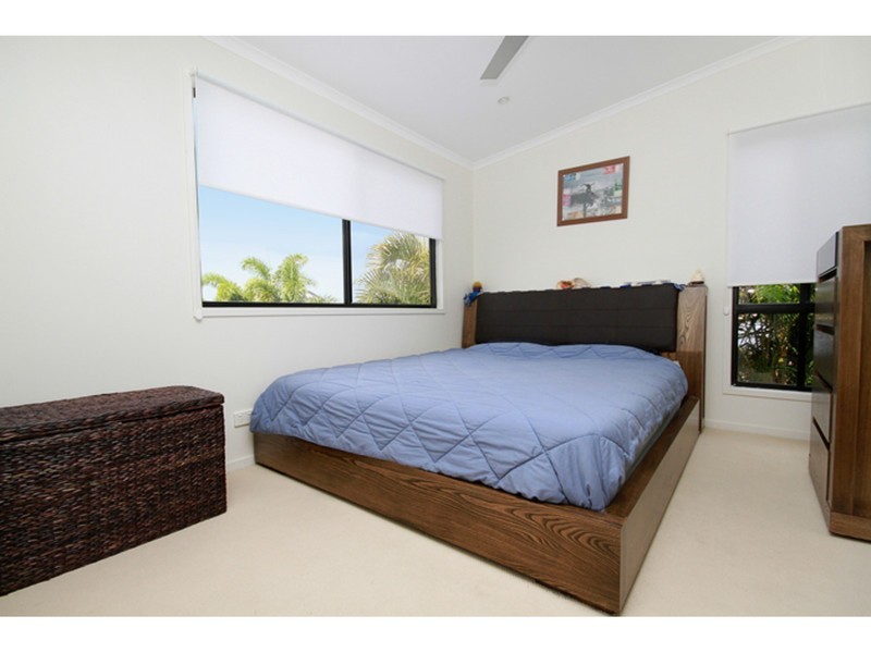 21 Sanibel Court, Kawana Island QLD 4575