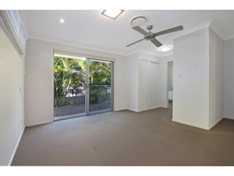 99 Grand Parade, Kawana Island QLD 4575