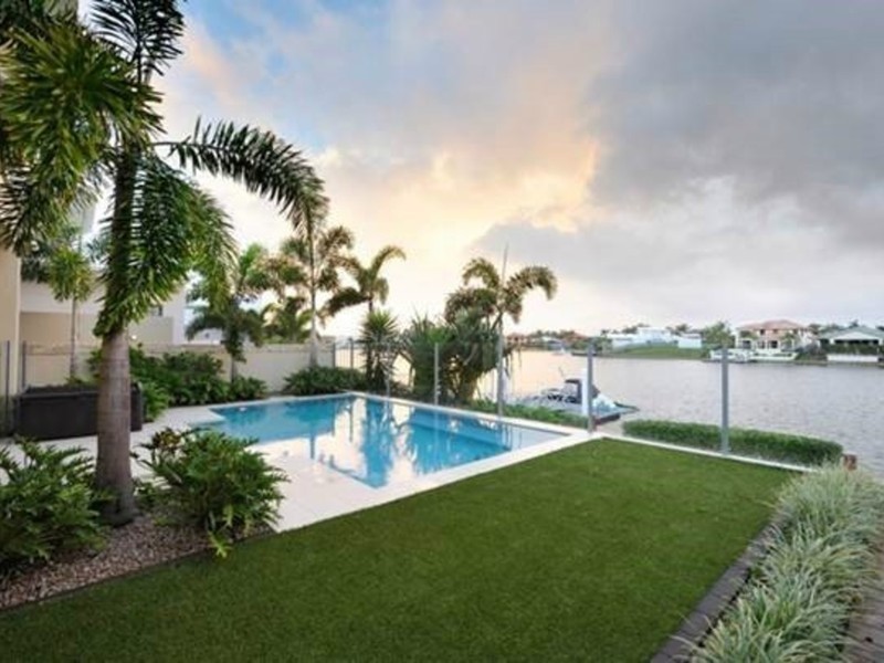 25 Barbuda Circuit, Kawana Island QLD 4575