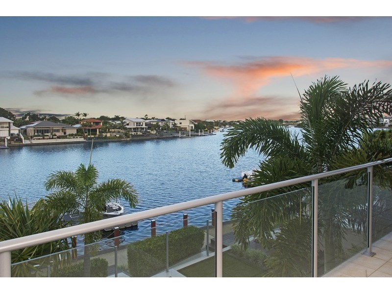 25 Barbuda Circuit, Kawana Island QLD 4575