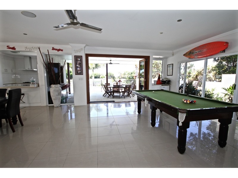 13 Maui Court, Kawana Island QLD 4575