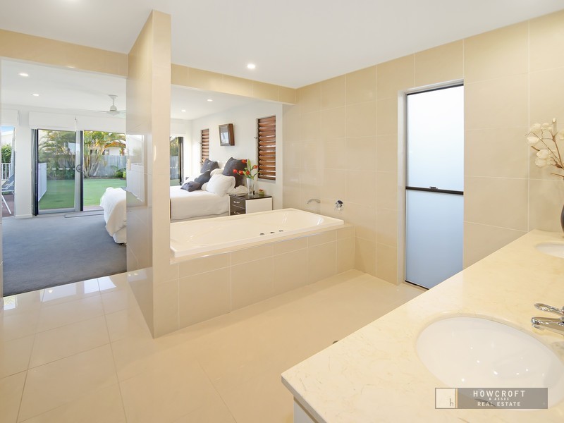 13 Margarita Court, Kawana Island QLD 4575