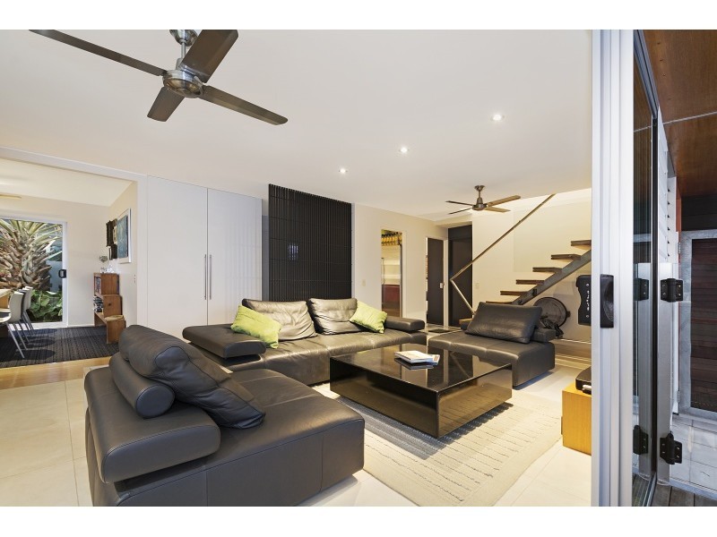 2 Rosella Street, Parrearra QLD 4575