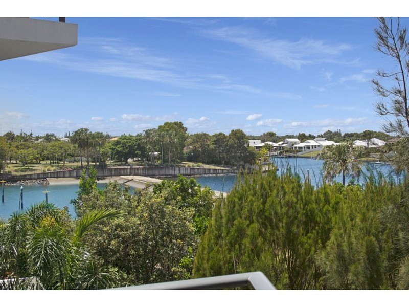 67/57 Grand Parade, Kawana Island QLD 4575