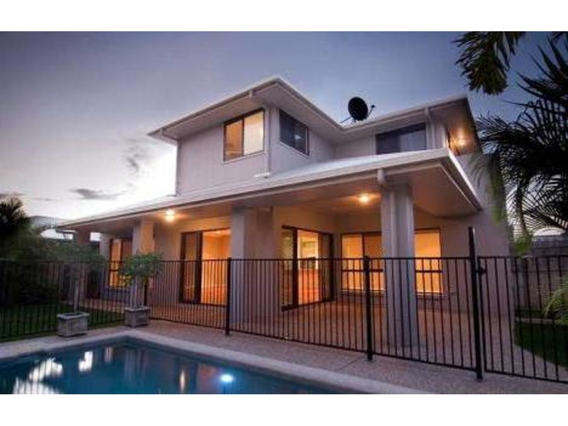 10 Easter Street, Kawana Island QLD 4575