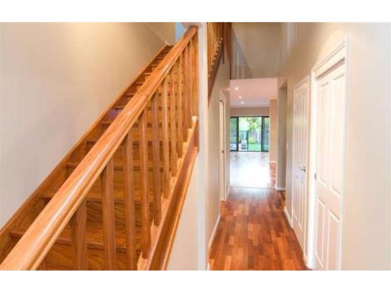 10 Easter Street, Kawana Island QLD 4575