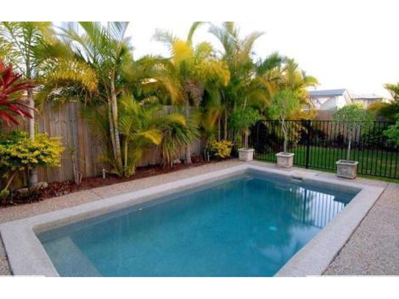 10 Easter Street, Kawana Island QLD 4575