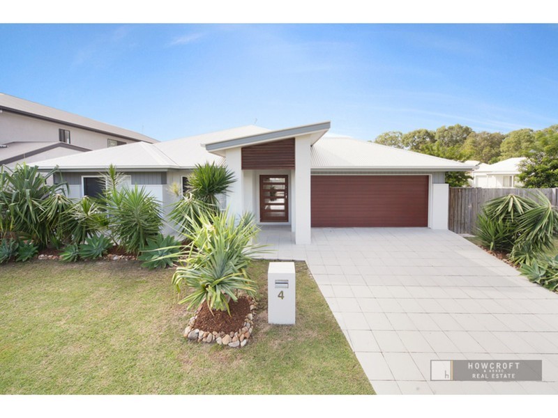 4 Bega Place, Kawana Island QLD 4575