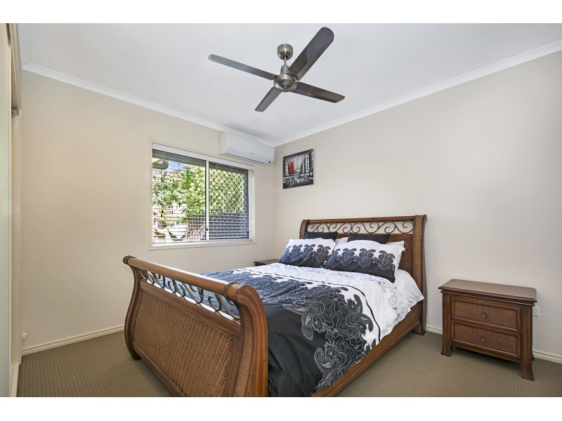 14 BONAIRE Court, Kawana Island QLD 4575