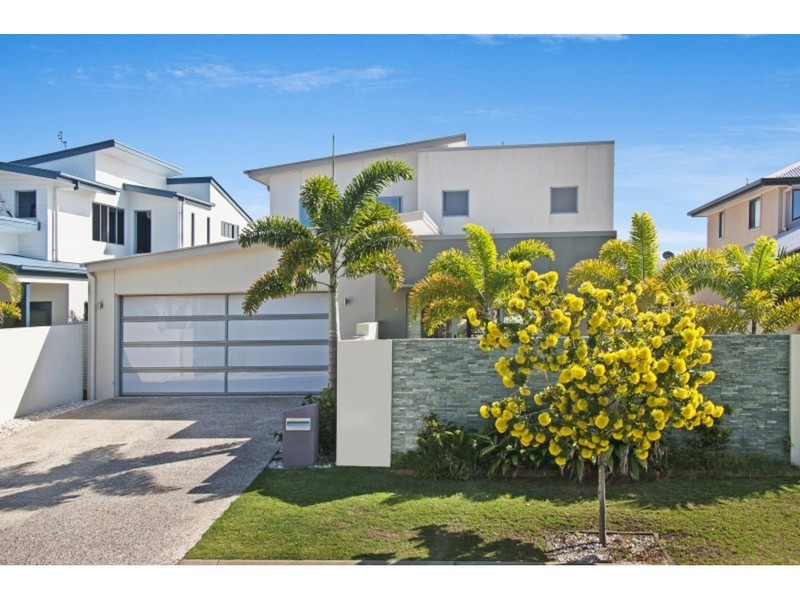7 Panama Court, Kawana Island QLD 4575