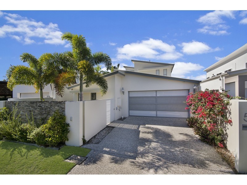 5 Lanai Close, Kawana Island QLD 4575