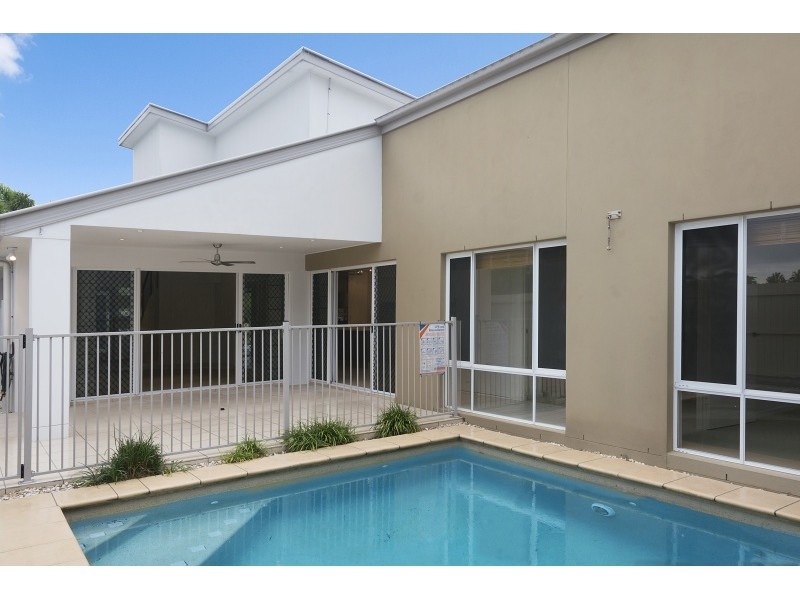 7 Sable Court, Kawana Island QLD 4575