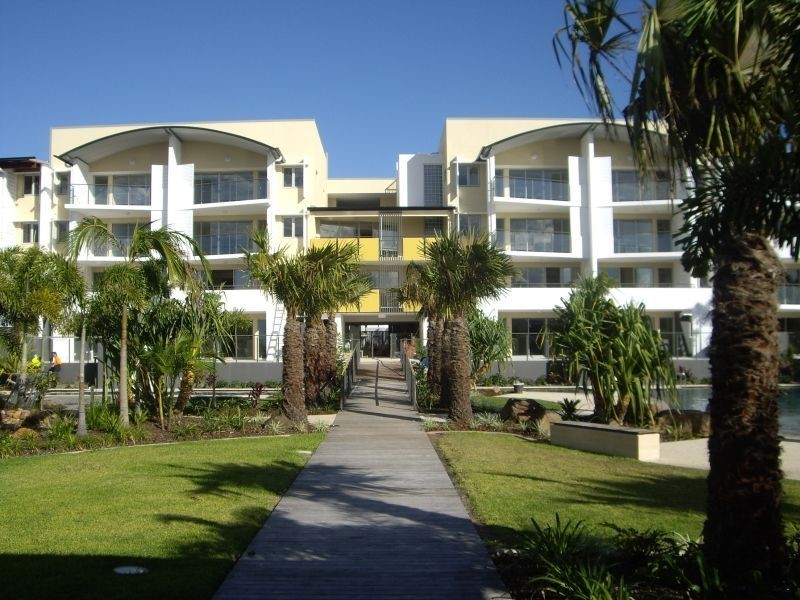 67/57 Grand Parade, Kawana Island QLD 4575