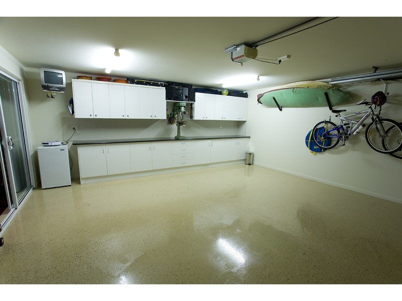 10 Bonaire Court, Kawana Island QLD 4575