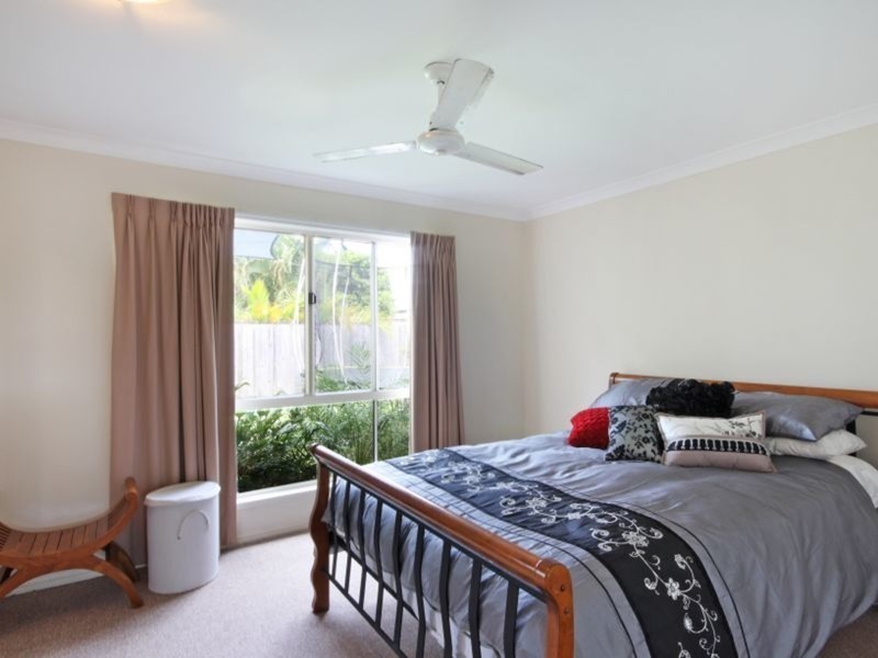 4 Saba Place, Kawana Island QLD 4575