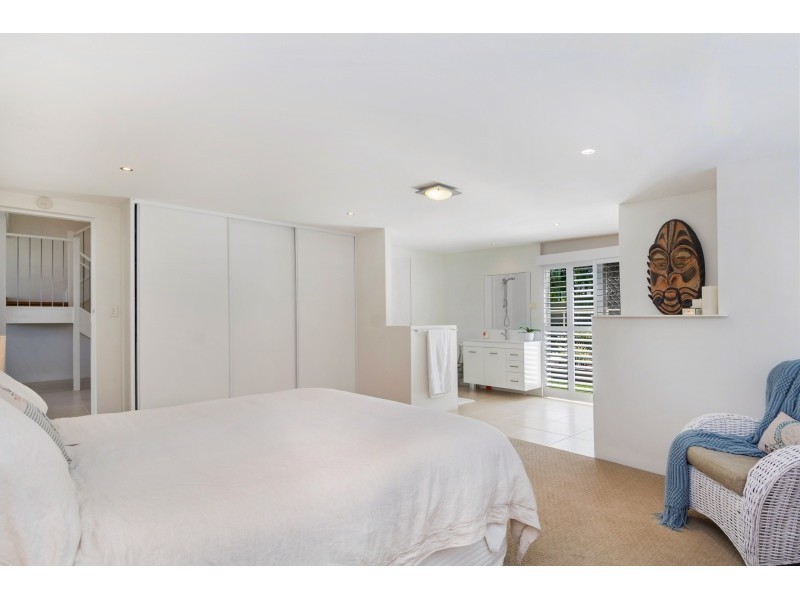 14 Lapoinya Crescent, Warana QLD 4575