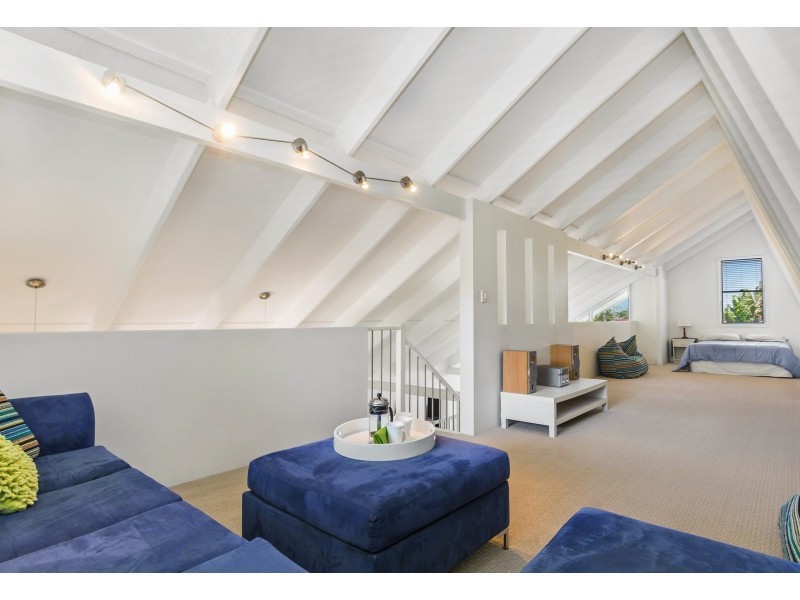 14 Lapoinya Crescent, Warana QLD 4575