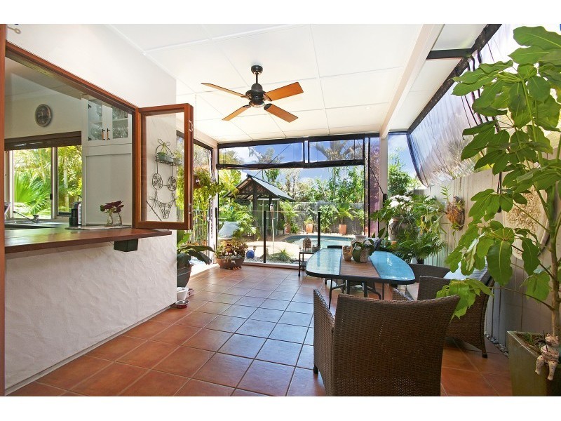 26 Bonaire Court, Kawana Island QLD 4575
