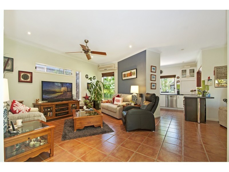 26 Bonaire Court, Kawana Island QLD 4575