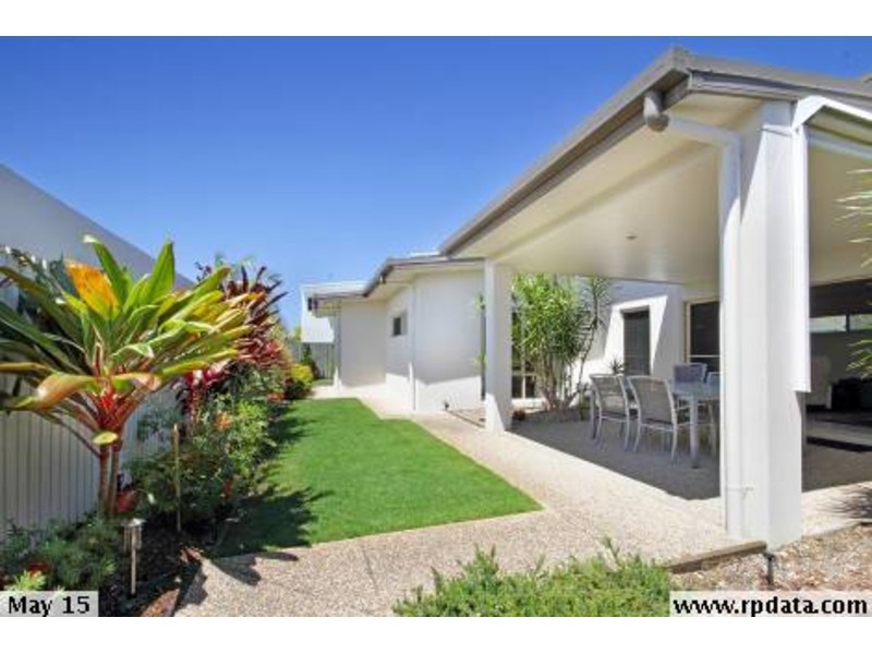 5 Jersey Place, Kawana Island QLD 4575