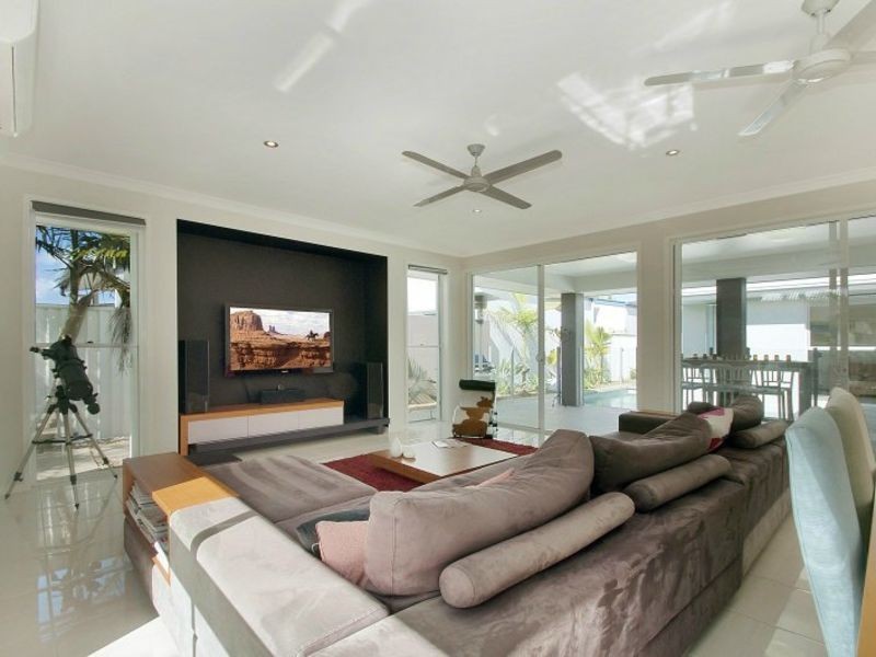 3 Panama Court, Kawana Island QLD 4575