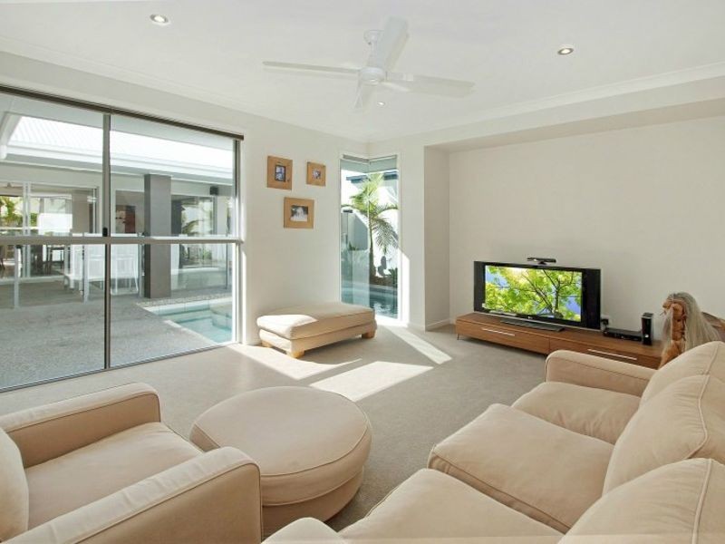 3 Panama Court, Kawana Island QLD 4575