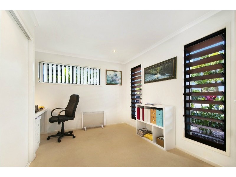 11 Saba Place, Kawana Island QLD 4575