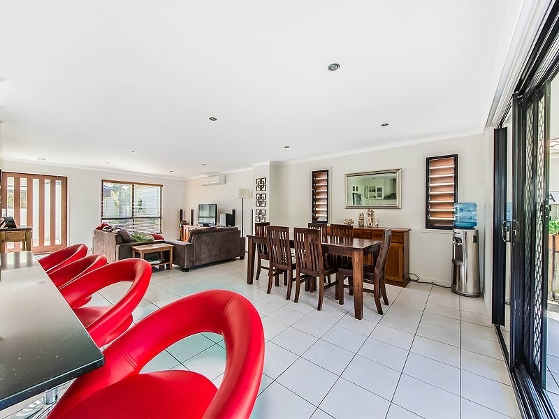 41 Tarawa Street, Kawana Island QLD 4575