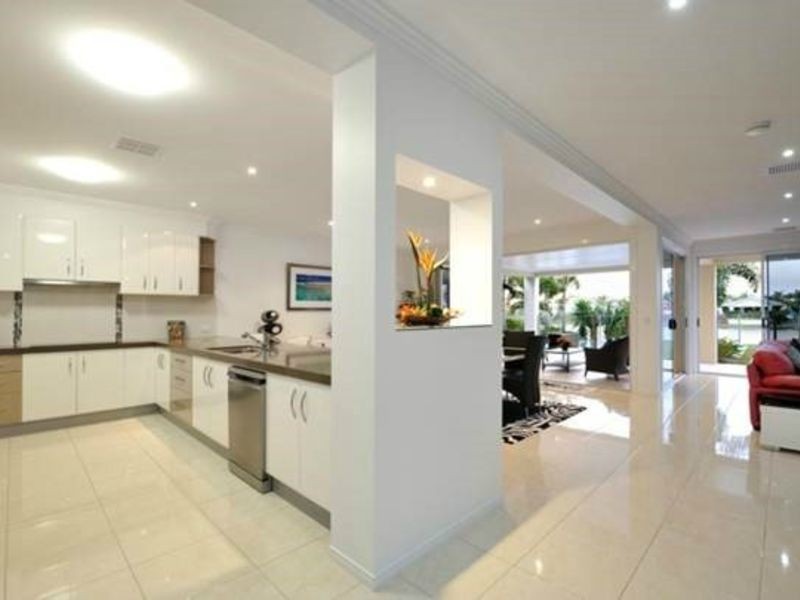 25 Barbuda Circuit, Kawana Island QLD 4575