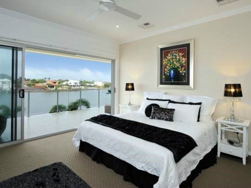 25 Barbuda Circuit, Kawana Island QLD 4575