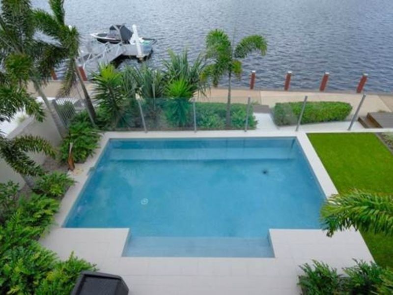 25 Barbuda Circuit, Kawana Island QLD 4575