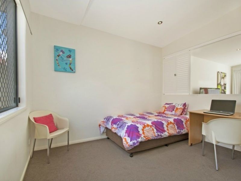 5 Nevis Court, Kawana Island QLD 4575