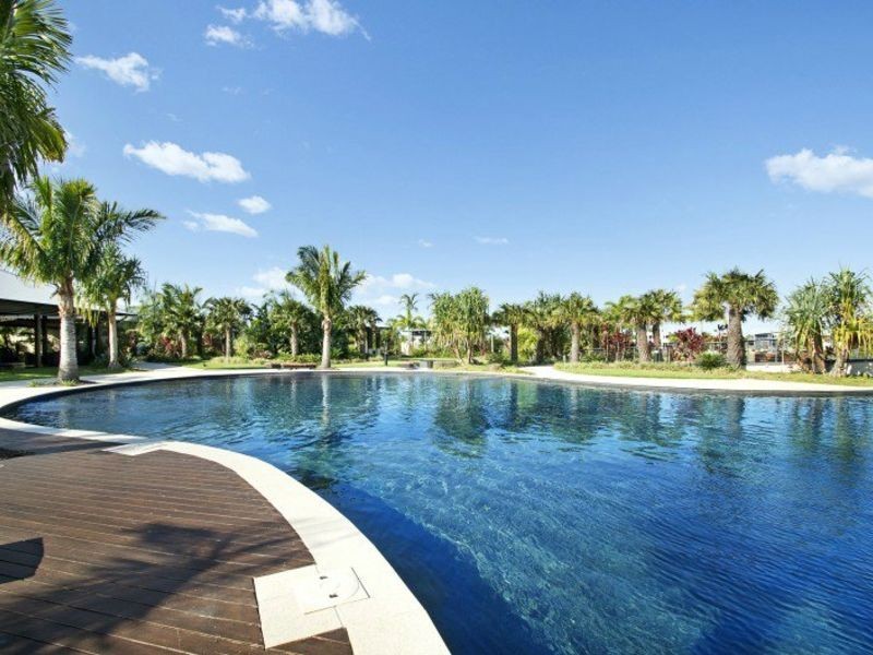 32/57 Grand Parade, Kawana Island QLD 4575