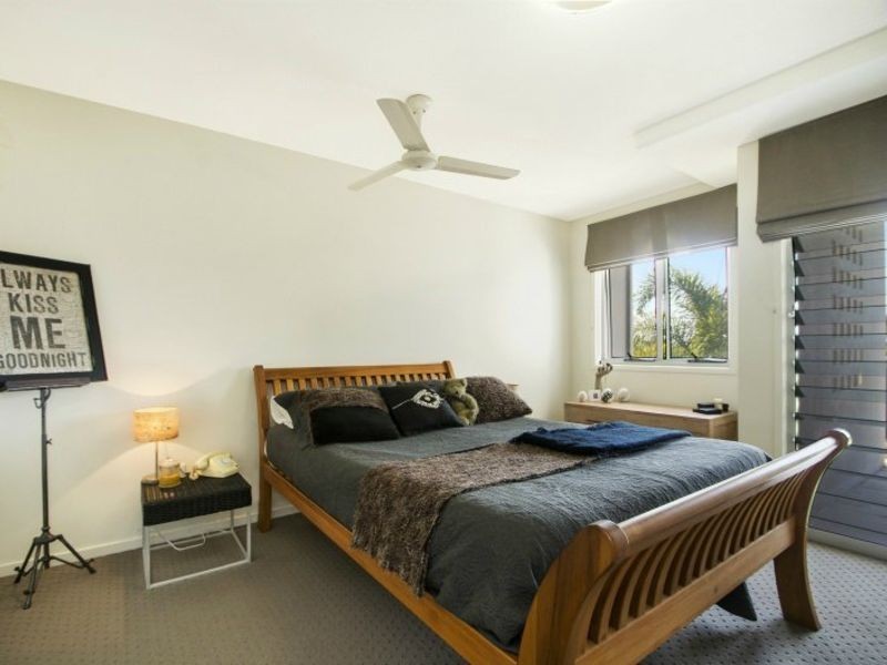 32/57 Grand Parade, Kawana Island QLD 4575