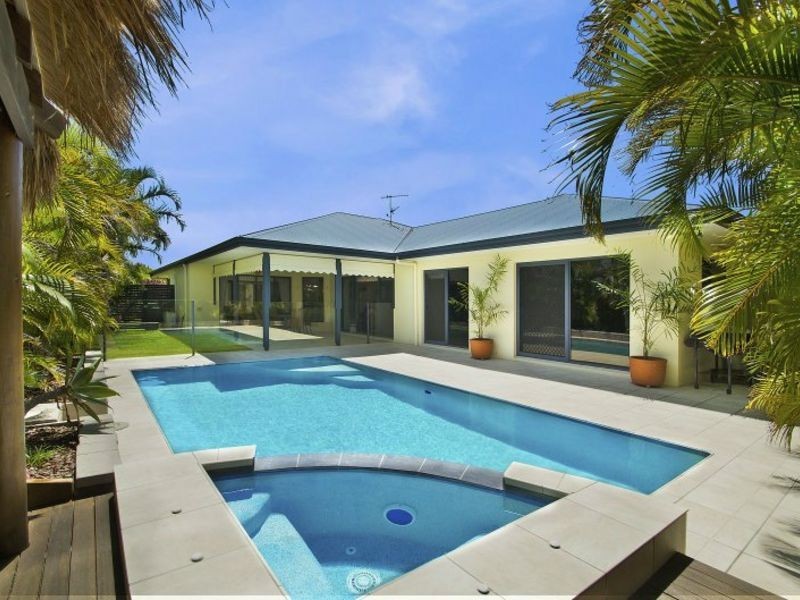 3 Bahamas Circuit, Kawana Island QLD 4575