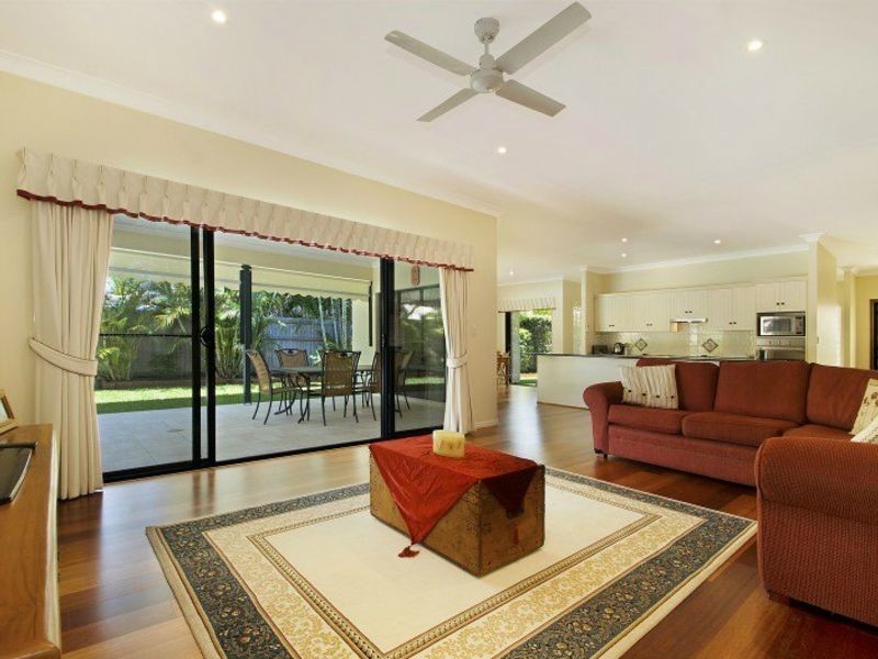 3 Bahamas Circuit, Kawana Island QLD 4575