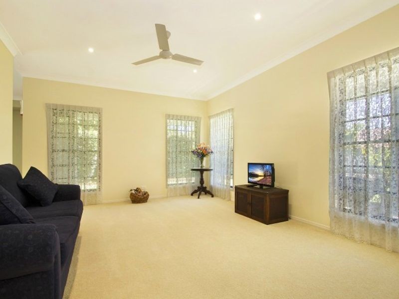 3 Bahamas Circuit, Kawana Island QLD 4575
